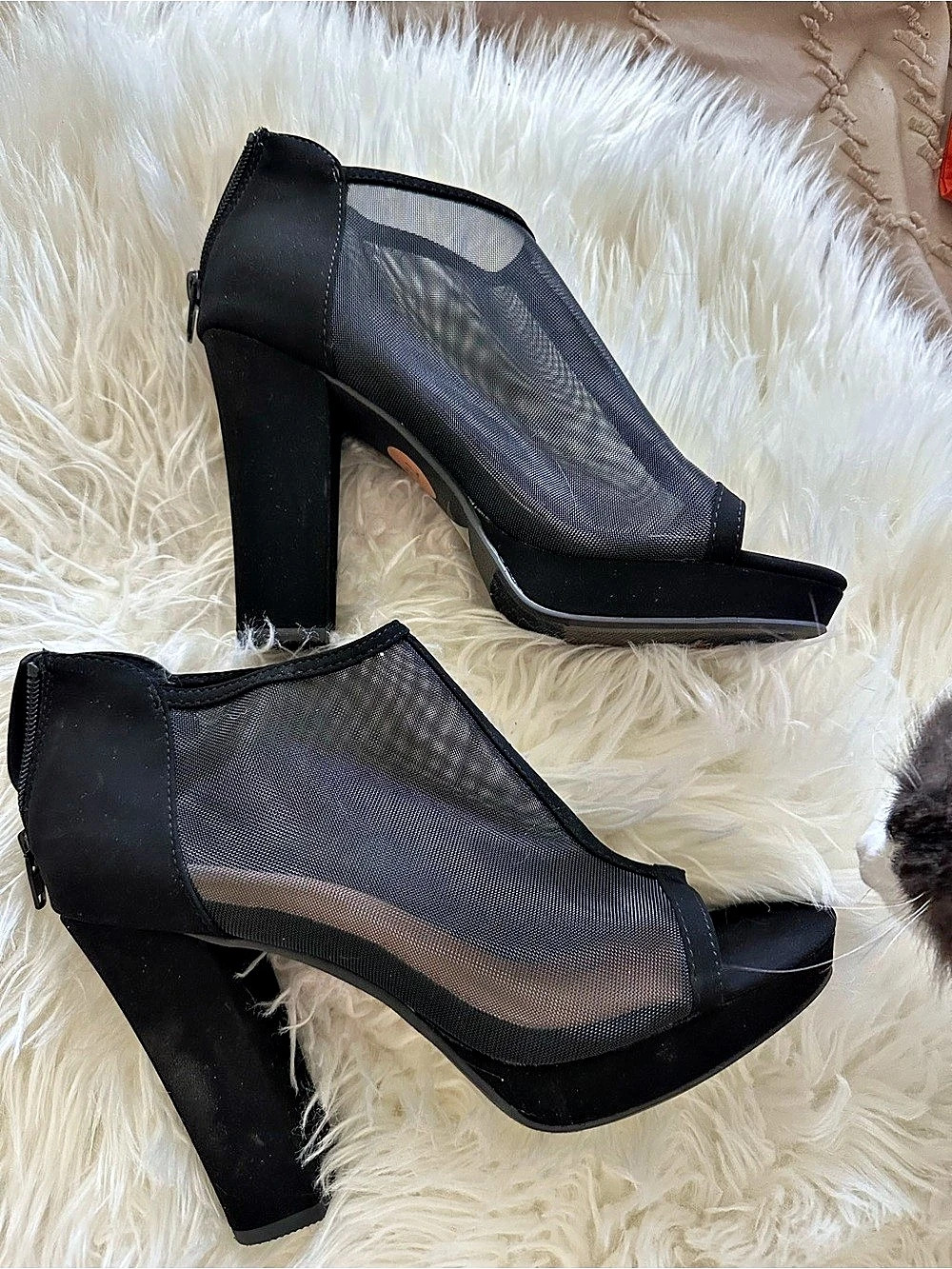 Report Black Mesh Peep Toe Heels US 7.5